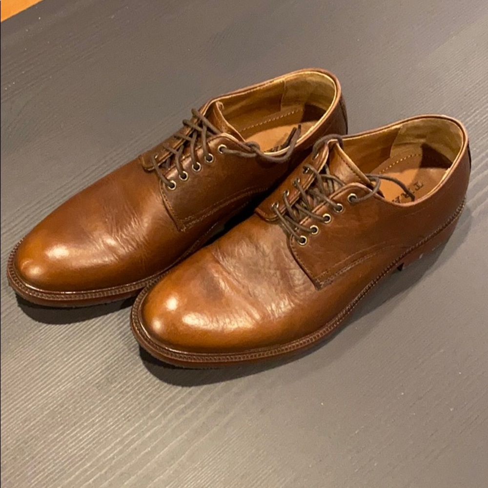 TRASK Men’s 9.5 Landry Saddle Tan Oxfords